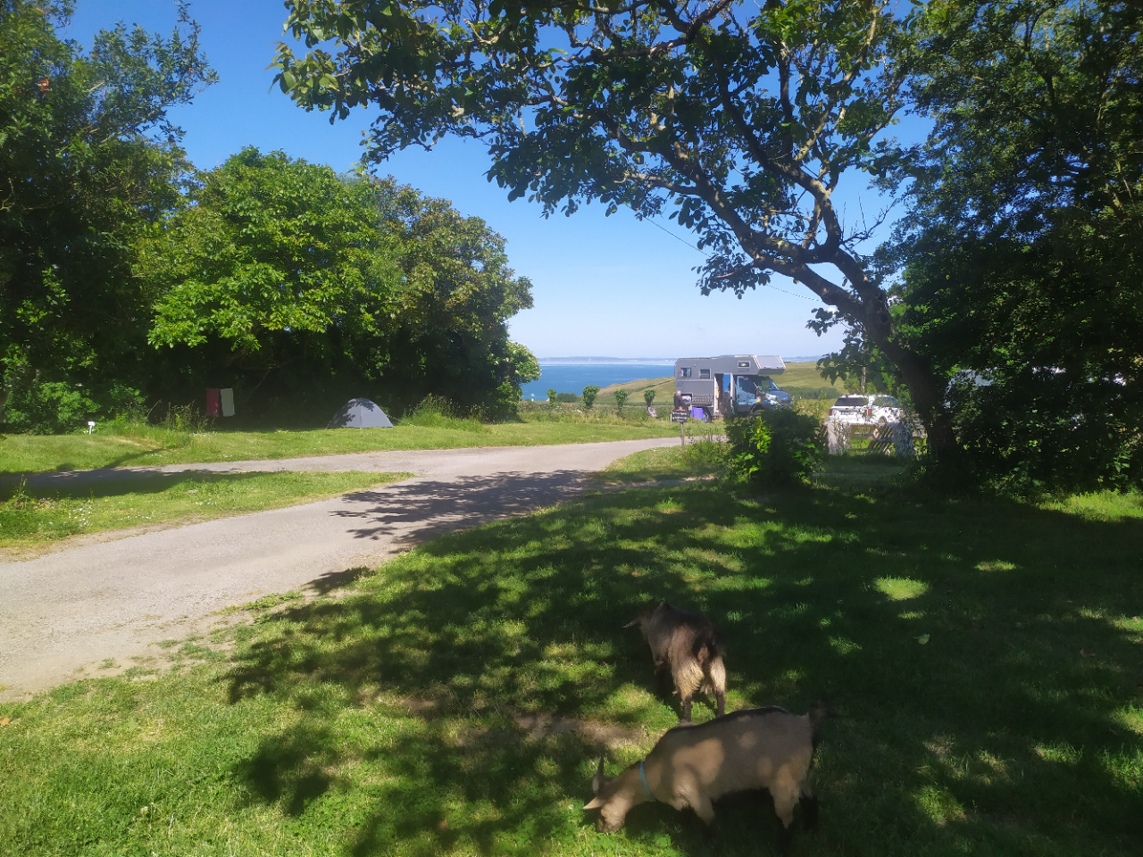 camping vue mer baie douarnenez